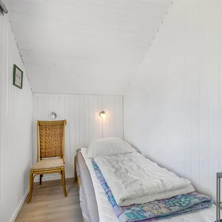 Prázdninový dům Sanelma - 900m From The Sea By Interhome