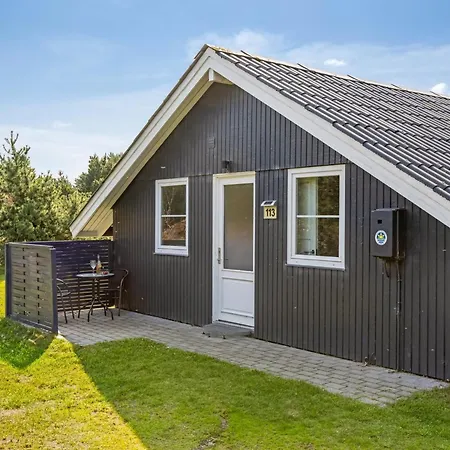 Sanelma - 900m From The Sea By Interhome *