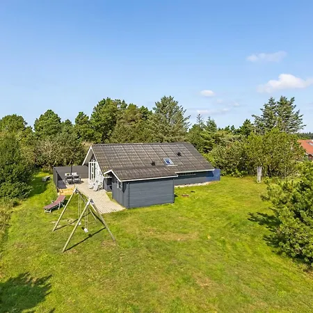 Sanelma - 900m From The Sea By Interhome *