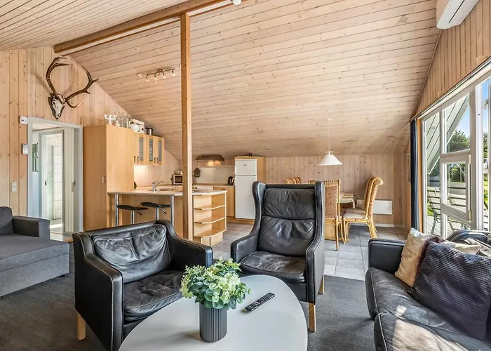 Sanelma - 900m From The Sea By Interhome