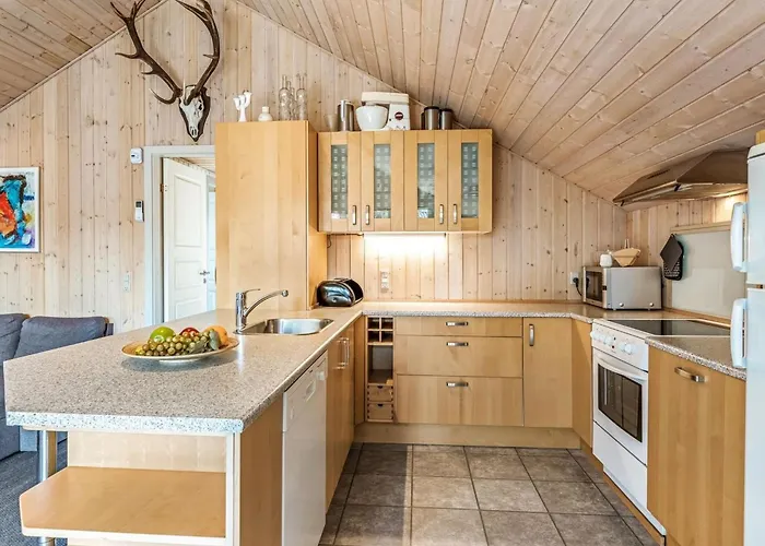 Sanelma - 900m From The Sea By Interhome Vejers Strand