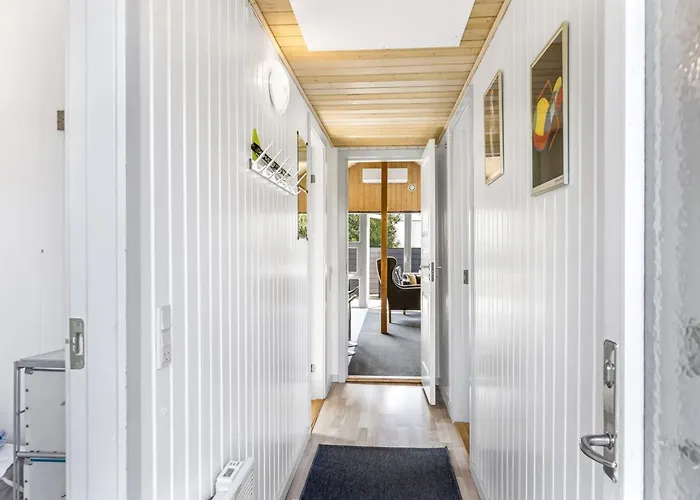 Σπίτι διακοπών Sanelma - 900m From The Sea By Interhome *